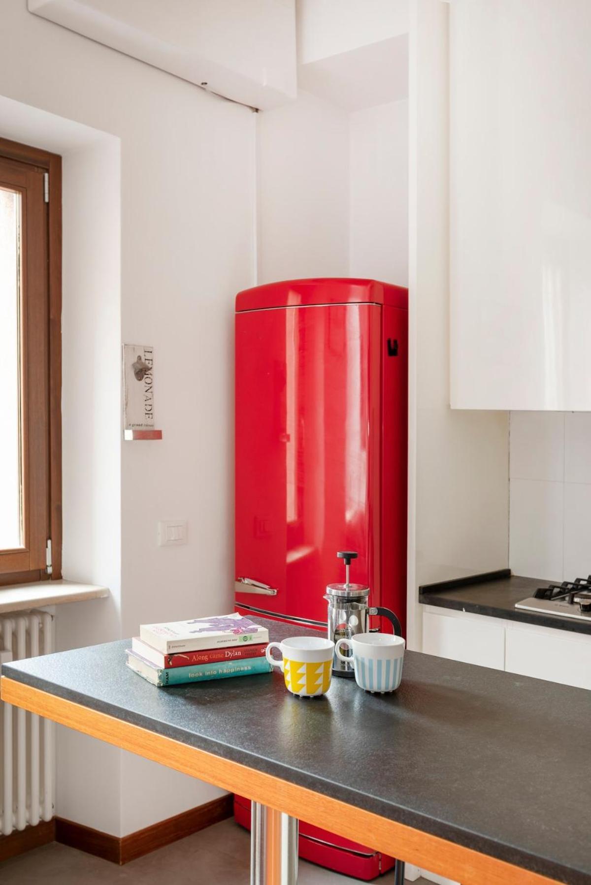 Hip Pad In Garbatella Apartment Rom